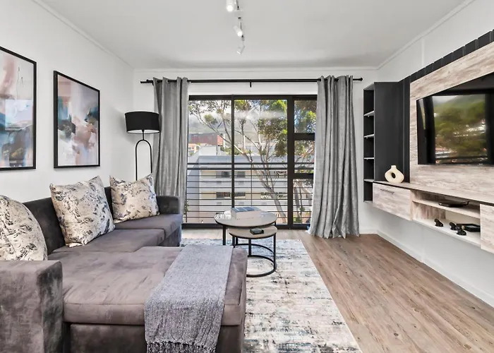Castle Rock 2-Bedroom With Iconic Views