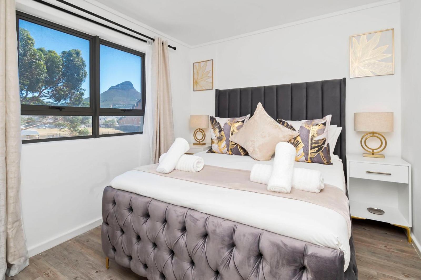 Castle Rock 2-bedroom With Iconic Views Apartment